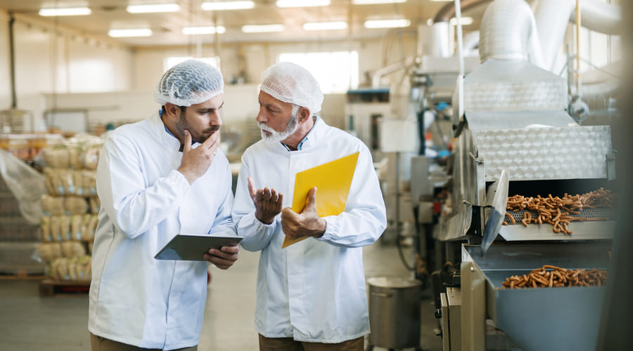 Team HACCP durante la verifica dei diagrammi di flusso