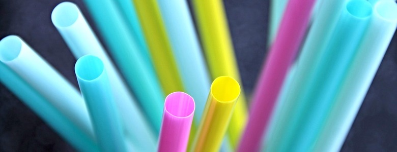 Stop alla plastica monouso entro il 2021: approvata la Direttiva UE